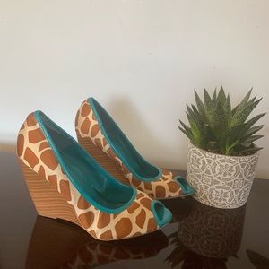 Charlotte Russe Giraffe 🦒 print shoes